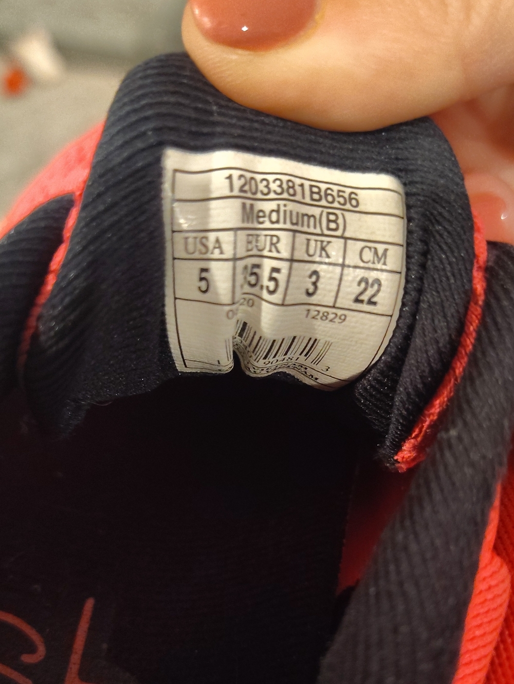 Brooks Women's Hot Pink and Black Running Sneakers - Picture 6 of 6